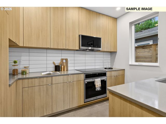 4481 Ne 41st Ave, Portland, OR 97211