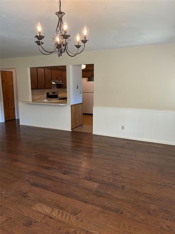 12421 Lowden LN A, Manchaca, TX 78652