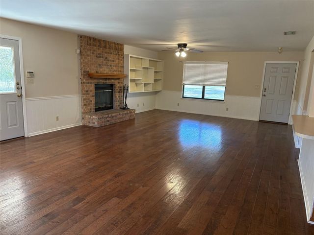 12421 Lowden LN A, Manchaca, TX 78652