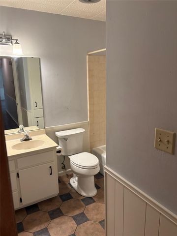 12421 Lowden LN A, Manchaca, TX 78652