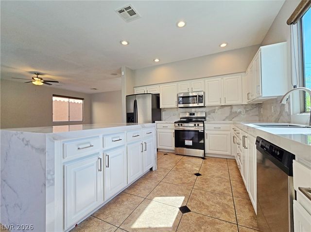 6901 Trace Hollow Street, Las Vegas, NV 89149