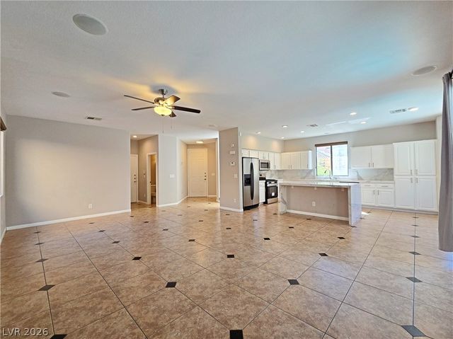 6901 Trace Hollow Street, Las Vegas, NV 89149