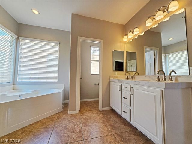6901 Trace Hollow Street, Las Vegas, NV 89149