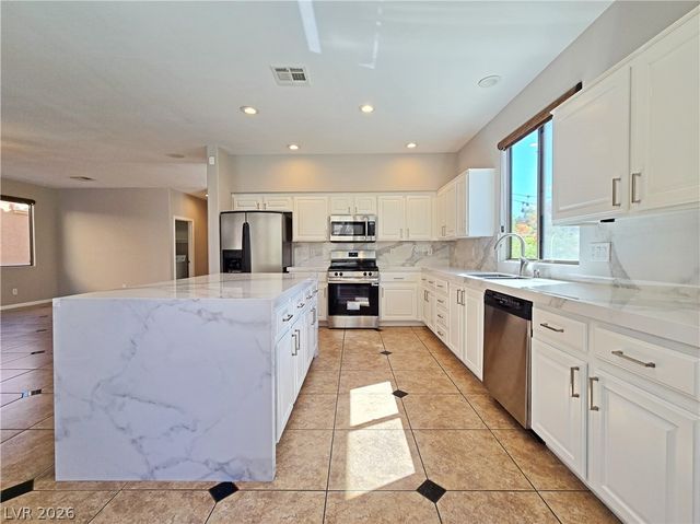 6901 Trace Hollow Street, Las Vegas, NV 89149