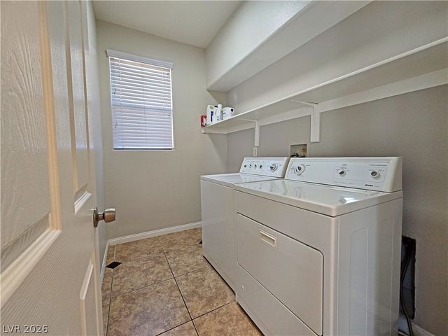 6901 Trace Hollow Street, Las Vegas, NV 89149