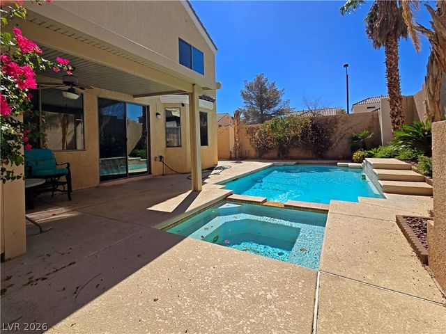 6901 Trace Hollow Street, Las Vegas, NV 89149