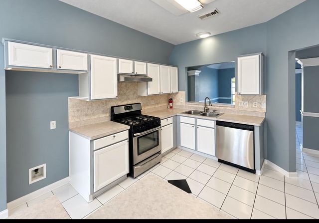 13618 Sablegrove Lane, Houston, TX 77014