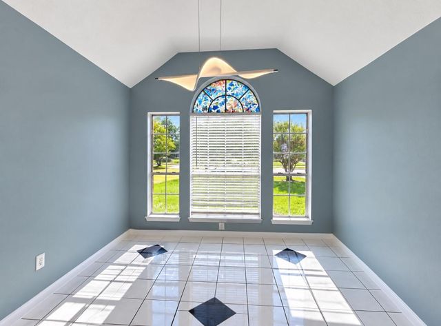 13618 Sablegrove Lane, Houston, TX 77014