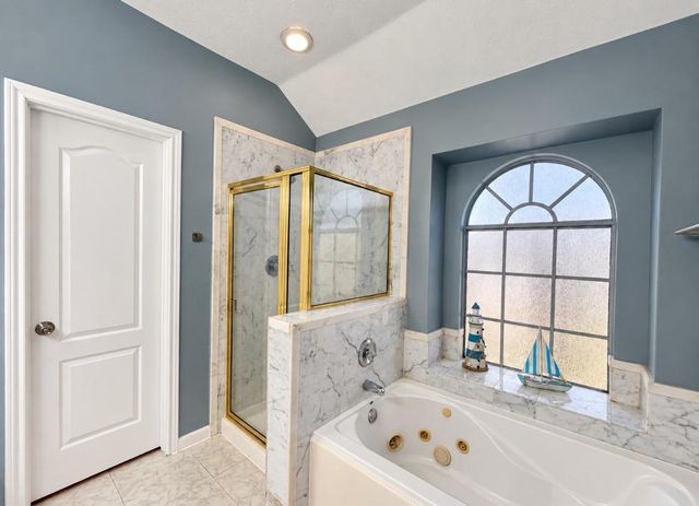 13618 Sablegrove Lane, Houston, TX 77014