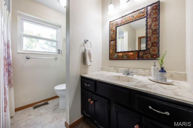 44 Belle Crest Drive, Belleville, IL 62221