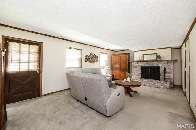 44 Belle Crest Drive, Belleville, IL 62221