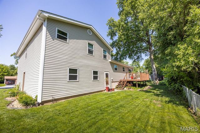 44 Belle Crest Drive, Belleville, IL 62221