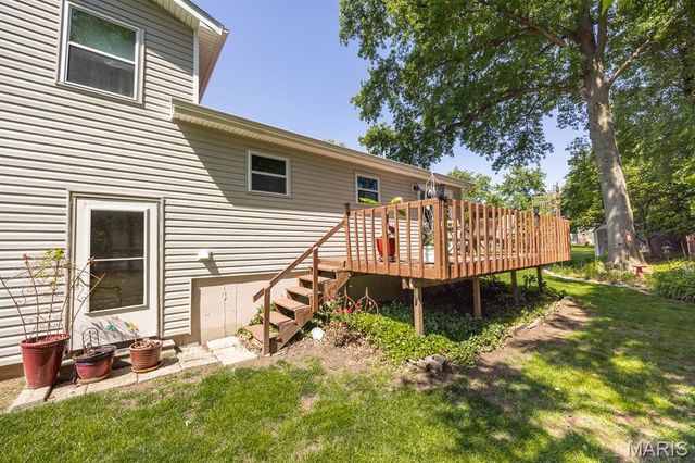 44 Belle Crest Drive, Belleville, IL 62221