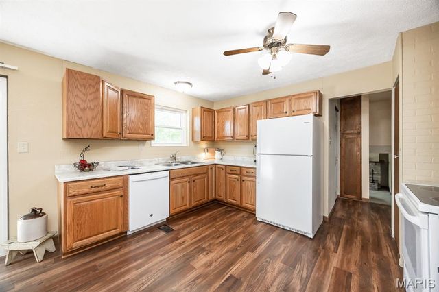 44 Belle Crest Drive, Belleville, IL 62221