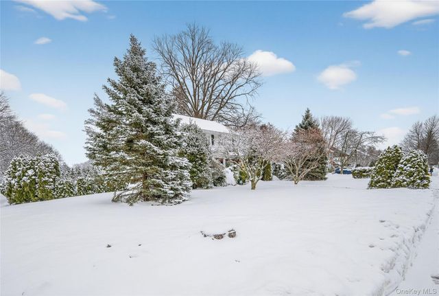 225 Nassau Boulevard, Garden City, NY 11530