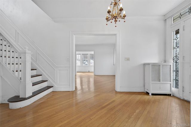 225 Nassau Boulevard, Garden City, NY 11530