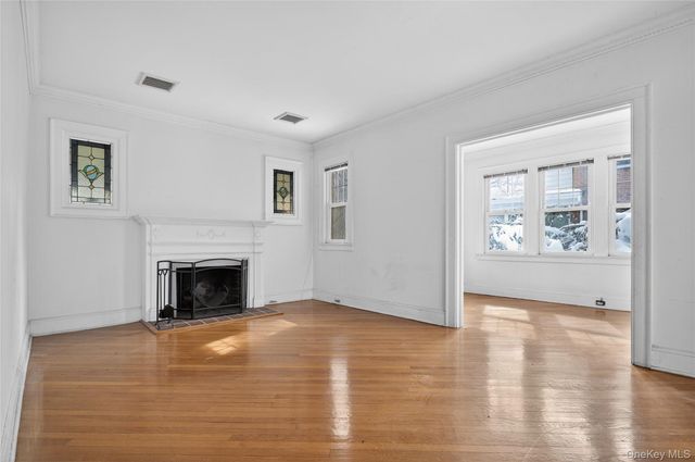 225 Nassau Boulevard, Garden City, NY 11530