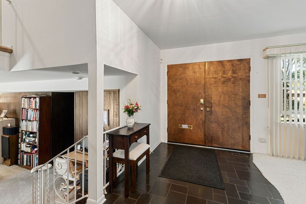 9732 Kildare Avenue, Skokie, IL 60076 — photo 2