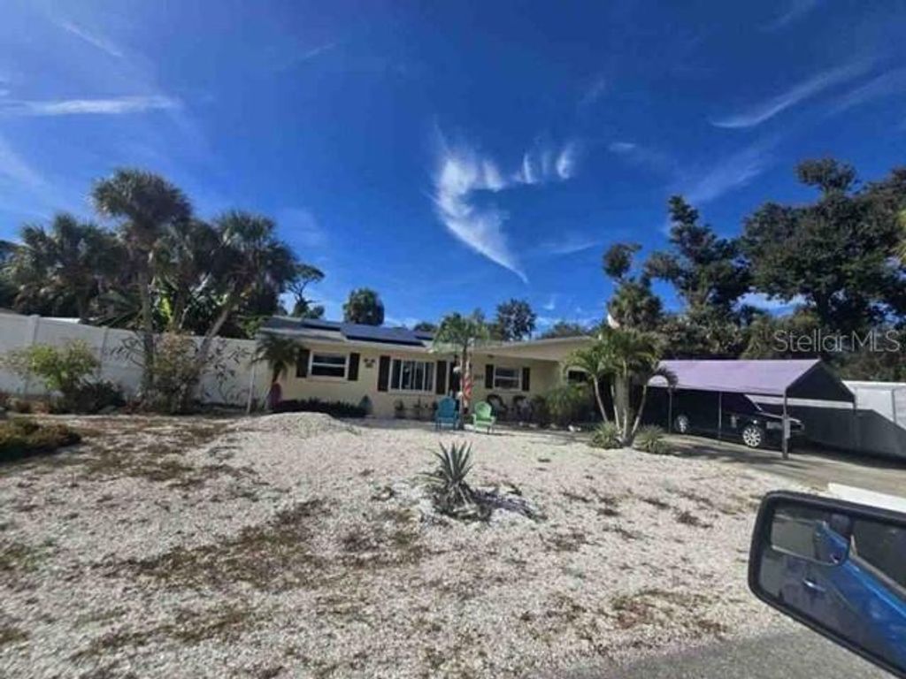 2426 WISTERIA ROAD, Venice, FL 34293