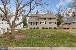 5716 CRAWFORD DR, Rockville, MD 20851