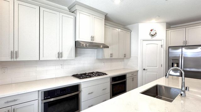 1072 Blue Range Way, Roseville, CA 95747