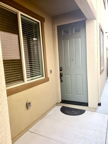 1072 Blue Range Way, Roseville, CA 95747