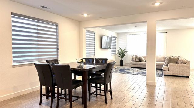 1072 Blue Range Way, Roseville, CA 95747