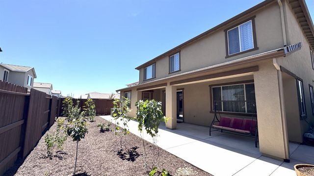 1072 Blue Range Way, Roseville, CA 95747