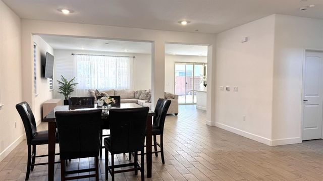 1072 Blue Range Way, Roseville, CA 95747