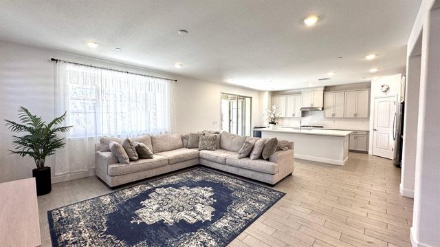 1072 Blue Range Way, Roseville, CA 95747