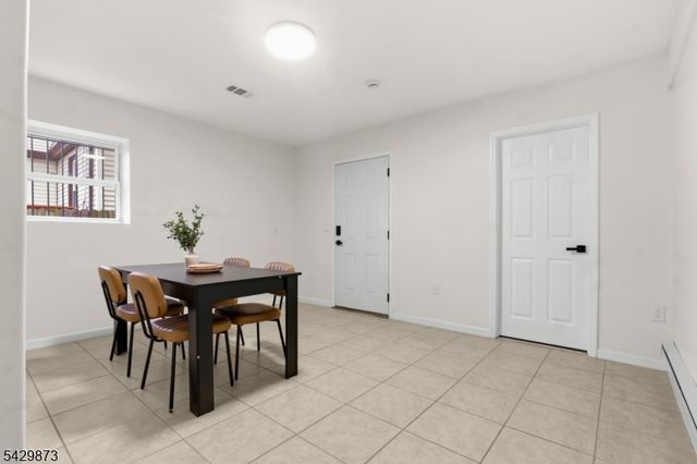 148 N Munn Ave, East Orange City, NJ 07017