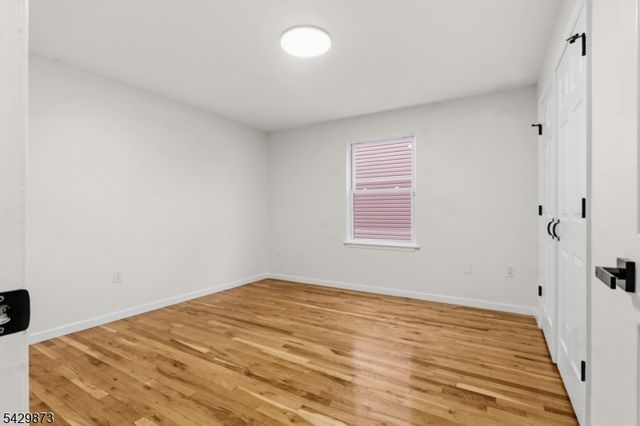 148 N Munn Ave, East Orange City, NJ 07017