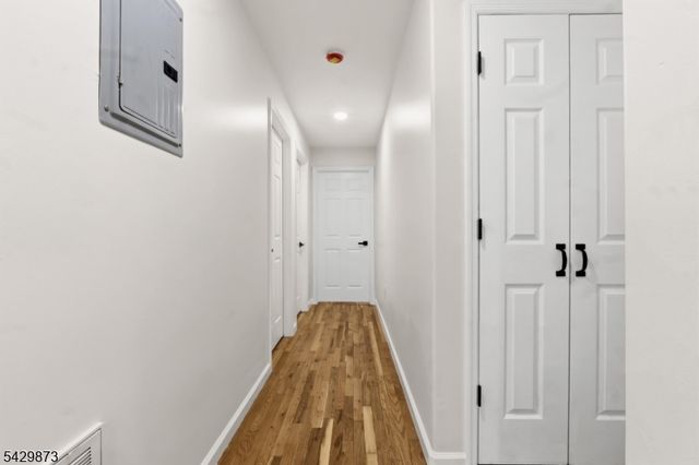 148 N Munn Ave, East Orange City, NJ 07017