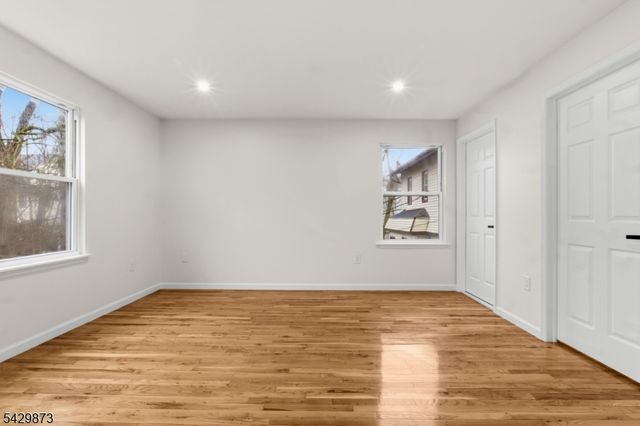 148 N Munn Ave, East Orange City, NJ 07017