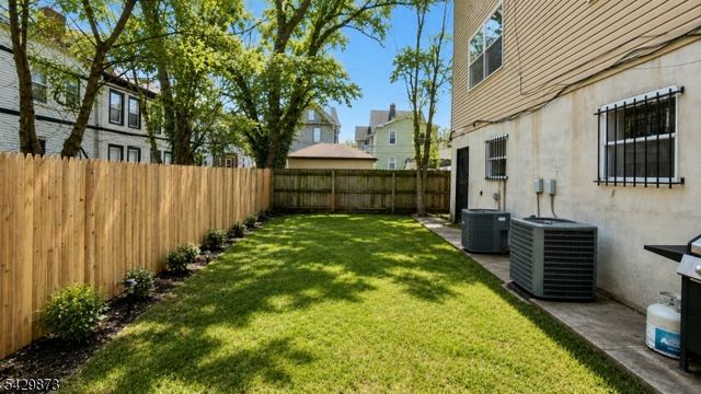 148 N Munn Ave, East Orange City, NJ 07017