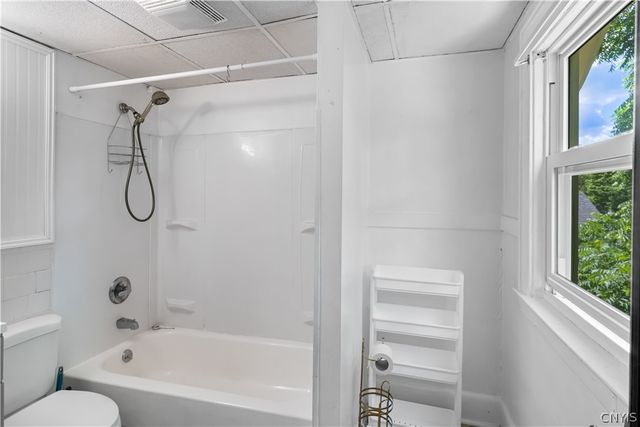 158 Baldwin Ave, Syracuse, NY 13205