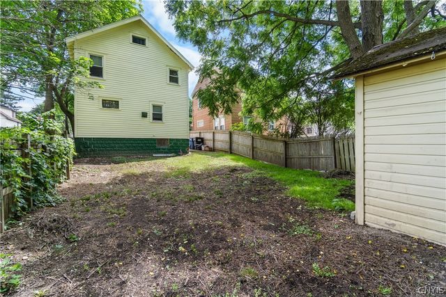 158 Baldwin Ave, Syracuse, NY 13205
