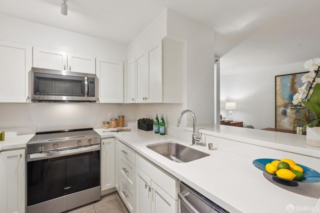 900 Bush Street 512, San Francisco, CA 94109