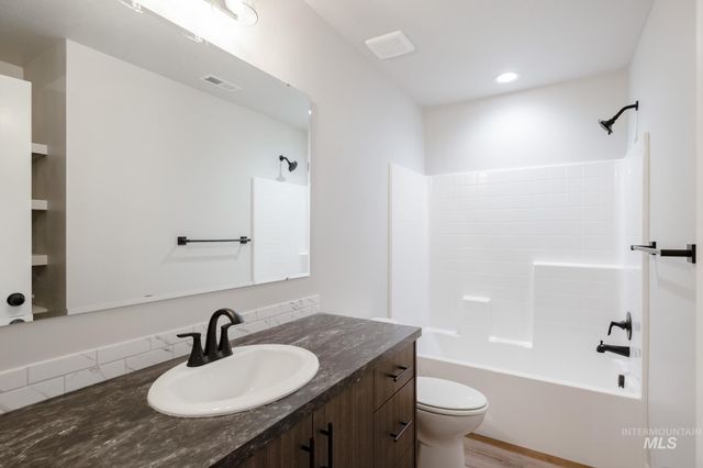 18418 N Sweet William Ave, Nampa, ID 83687