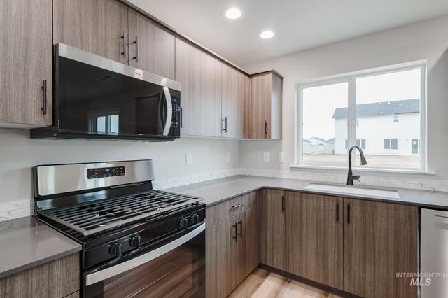 18418 N Sweet William Ave, Nampa, ID 83687