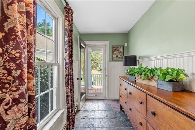 92 Cross St, Marshfield, MA 02050