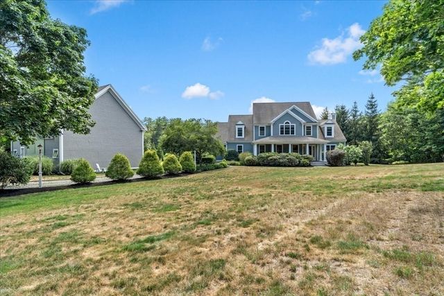 92 Cross St, Marshfield, MA 02050