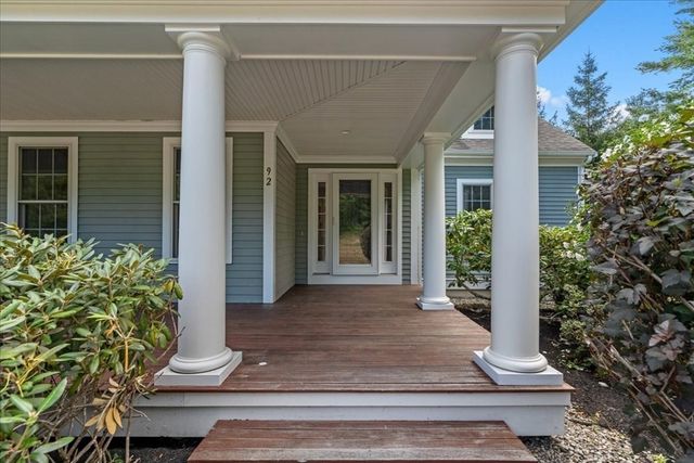 92 Cross St, Marshfield, MA 02050