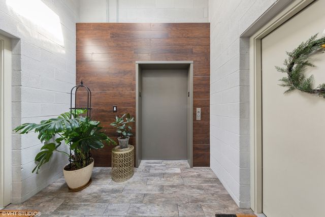 2624 W Armitage Avenue 4B, Chicago, IL 60647