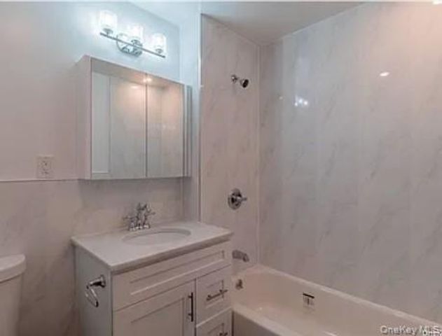 88-56 162nd Street 2D, Jamaica, NY 11432