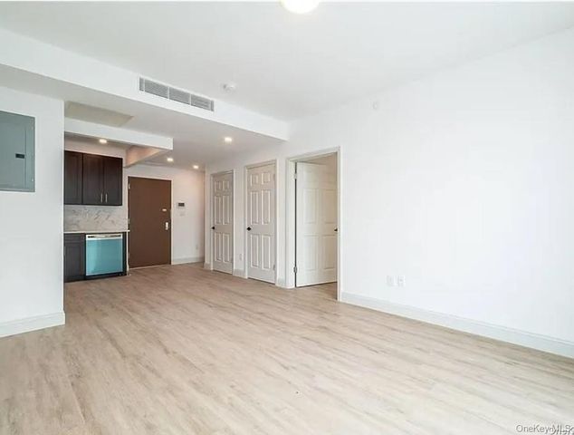 88-56 162nd Street 2D, Jamaica, NY 11432