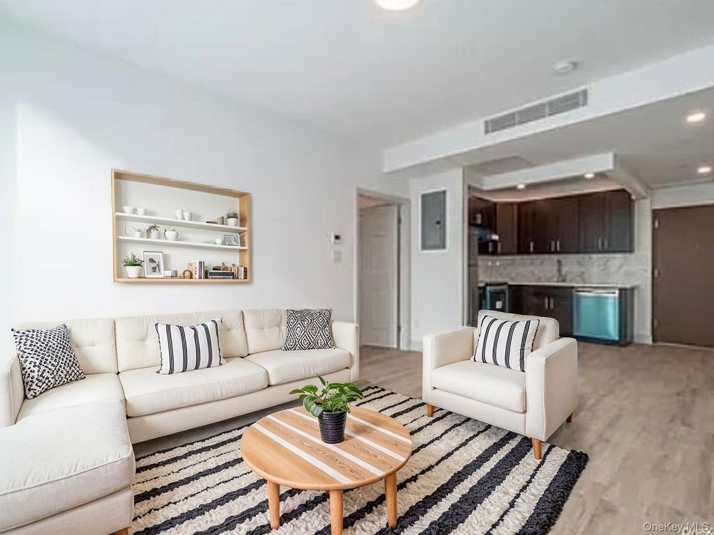 88-56 162nd Street 2D, Jamaica, NY 11432