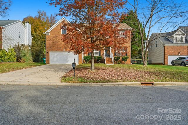 11023 Sycamore Club Drive, Charlotte, NC 28227