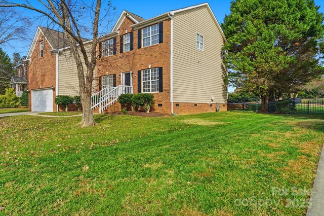 11023 Sycamore Club Drive, Charlotte, NC 28227