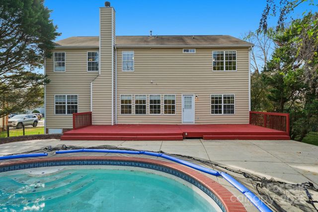 11023 Sycamore Club Drive, Charlotte, NC 28227